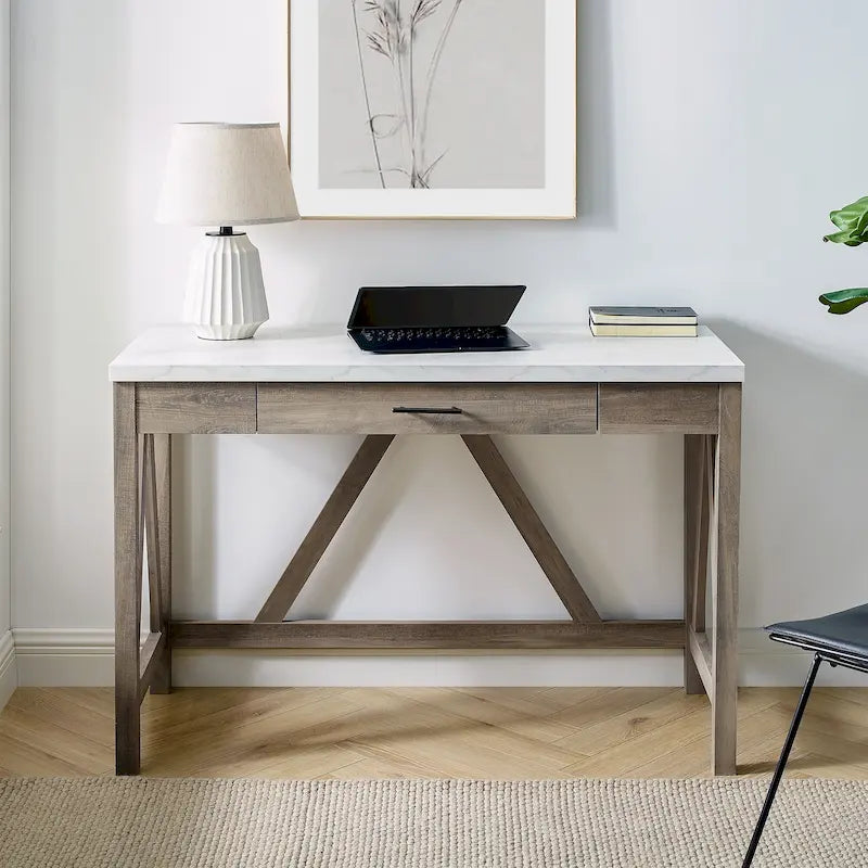 Bureau à écrire sur tréteaux