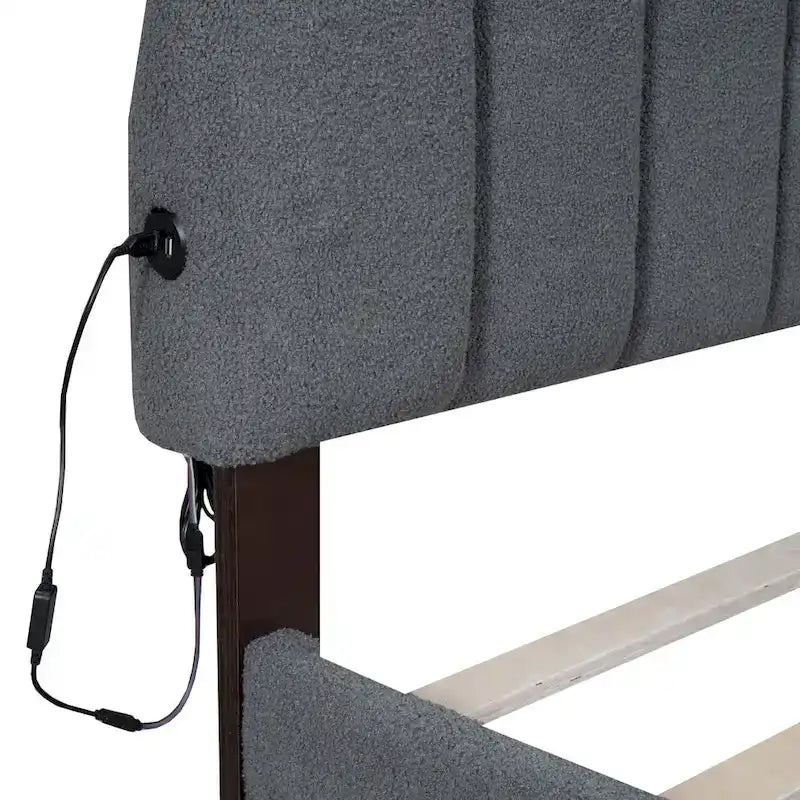 Lit plateforme tapissé de taille Queen avec tiroir